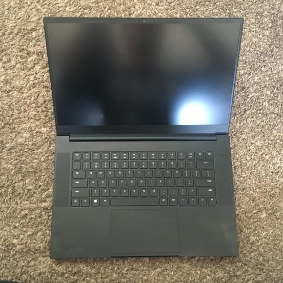 Razer gaming laptop - Picture 1 of 10